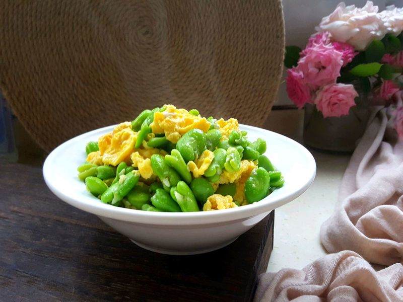 蚕豆炒鸡蛋