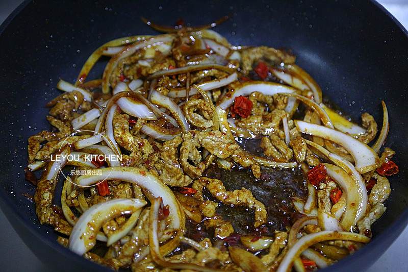 香辣牛肉炒面