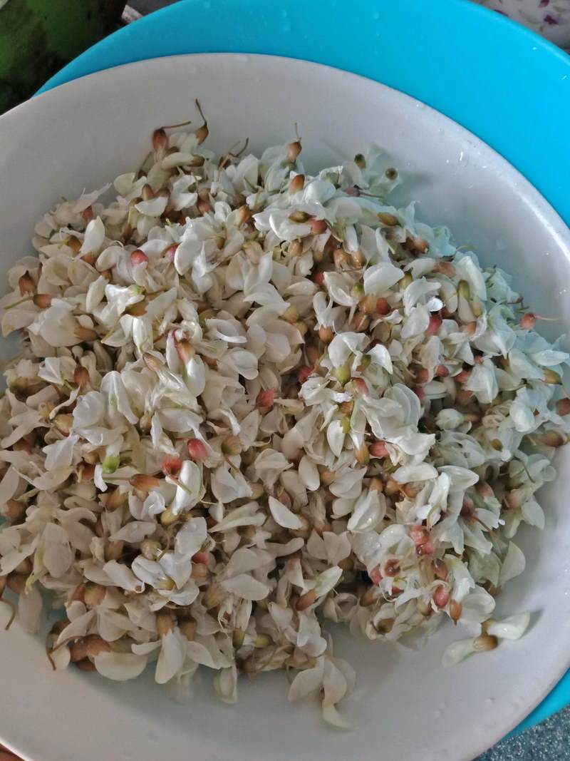 凉拌槐花