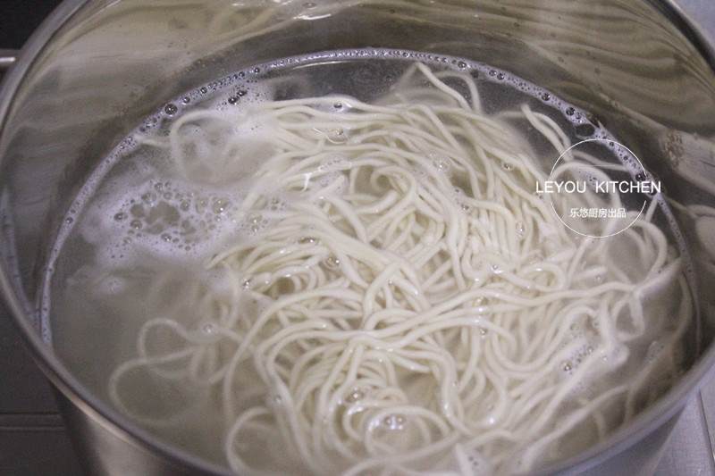 香辣牛肉炒面