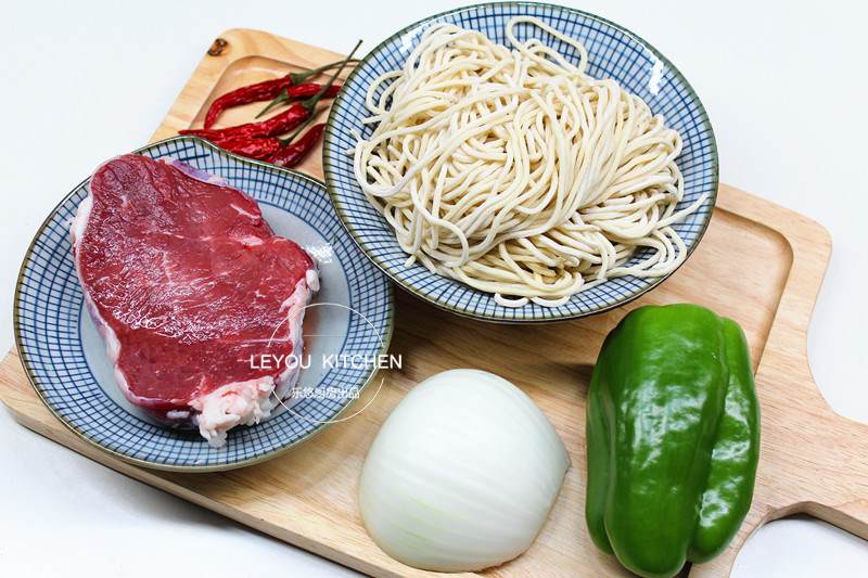 香辣牛肉炒面