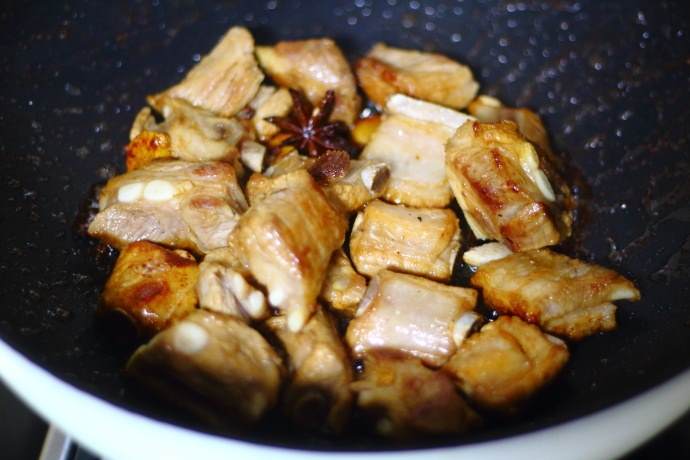 它既是蔬菜，又是主食，好吃不贵，常吃还能通肠润便！