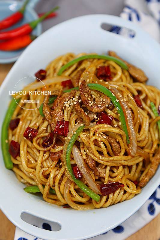 香辣牛肉炒面