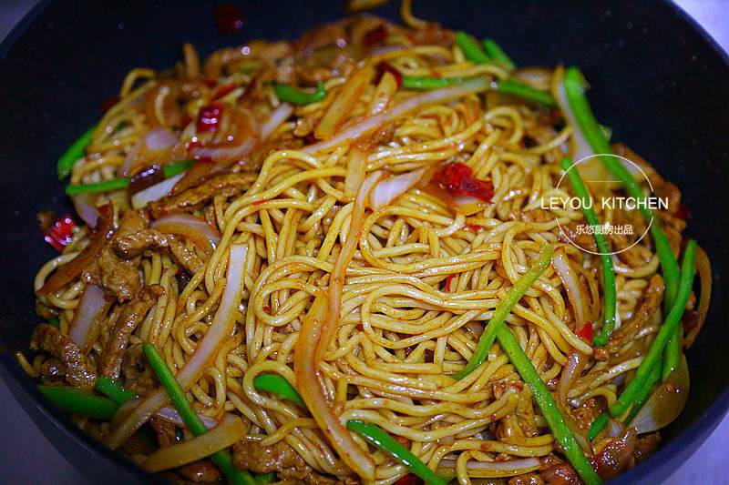 香辣牛肉炒面