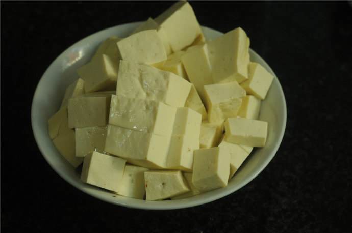 高蛋白低脂肪，减肥食谱—香辣拌豆腐