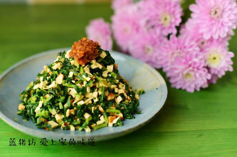 大虾酱拌熏干马兰头