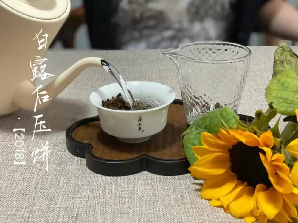 白茶、红茶、岩茶、绿茶、普洱茶，一款茶耐不耐泡，跟什么有关呢插图26